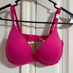 PINK Victoria’s secret Pink Push-Up Bra 32DD
